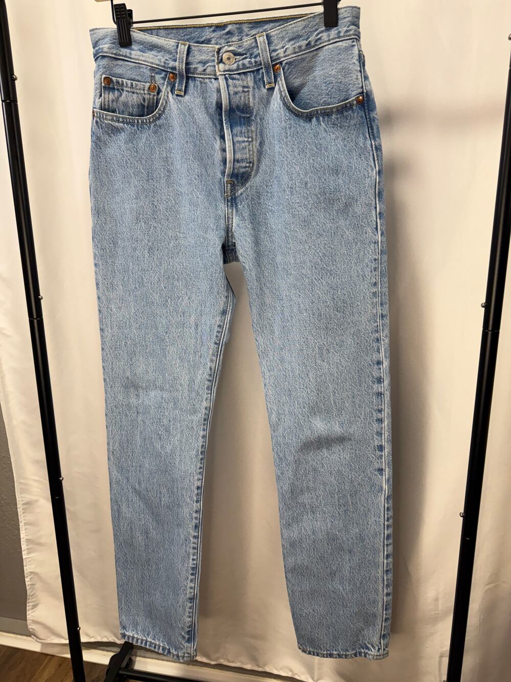 Levi’s 501 Original Fit Jeans Men’s 27x30 Light Wash Button Fly Straight Leg
